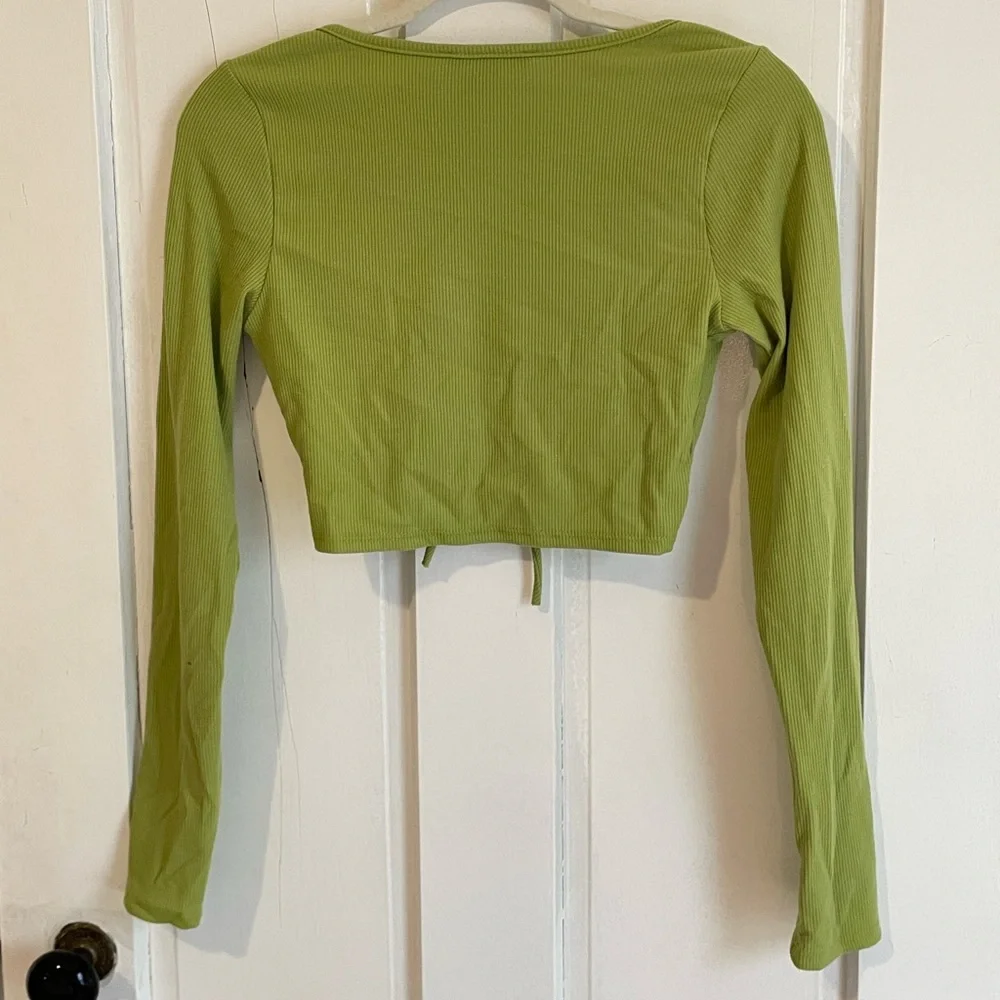 Green Ribbed Crop Top - Picture 4 of 5